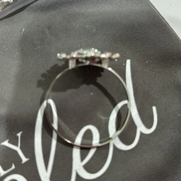 125 Rhinestone Decorative Napkin Rings and 125 Rhinestone Decorative Buckles - Picture 5 of 5